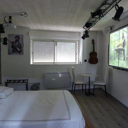 Cat'studio 66 3* Maury