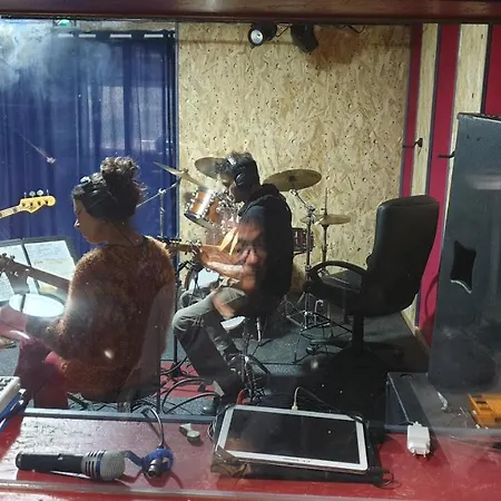 Cat'studio 66 3* Maury